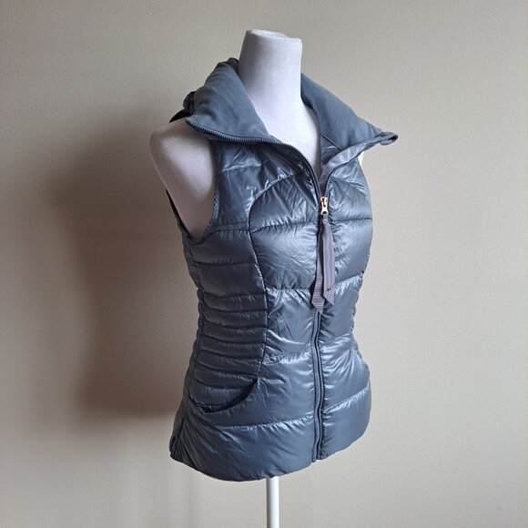Lululemon Blue Denim Fluffin Awesome Vest Size 4 - Picture 8 of 10